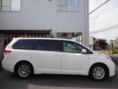 2013 TOYOTA SIENNA XLE