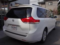 2013 TOYOTA SIENNA XLE
