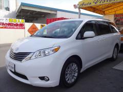 2013 TOYOTA SIENNA XLE