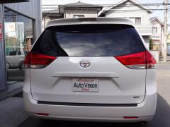 2013 TOYOTA SIENNA XLE