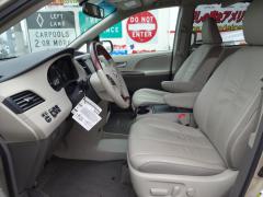 2011 TOYOTA SIENNA LIMITED 2WD