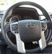 2014 タンドラ SR5 2014 タンドラ SR5
