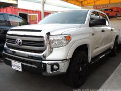 2014 タンドラ SR5 2014 タンドラ SR5