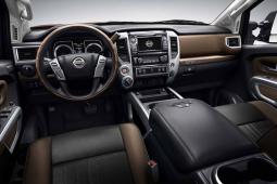 2016 NISSAN TITAN