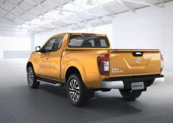 2015 NAVARA